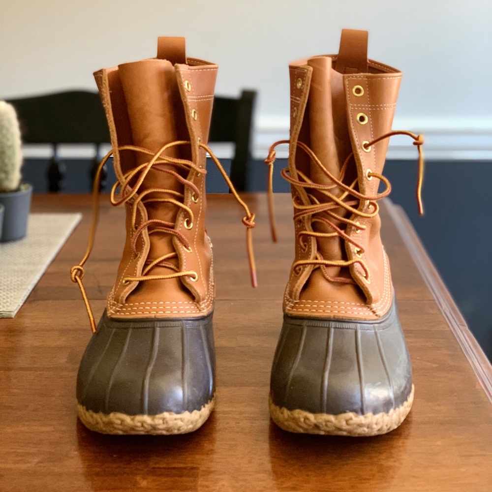 Men’s boots size 9